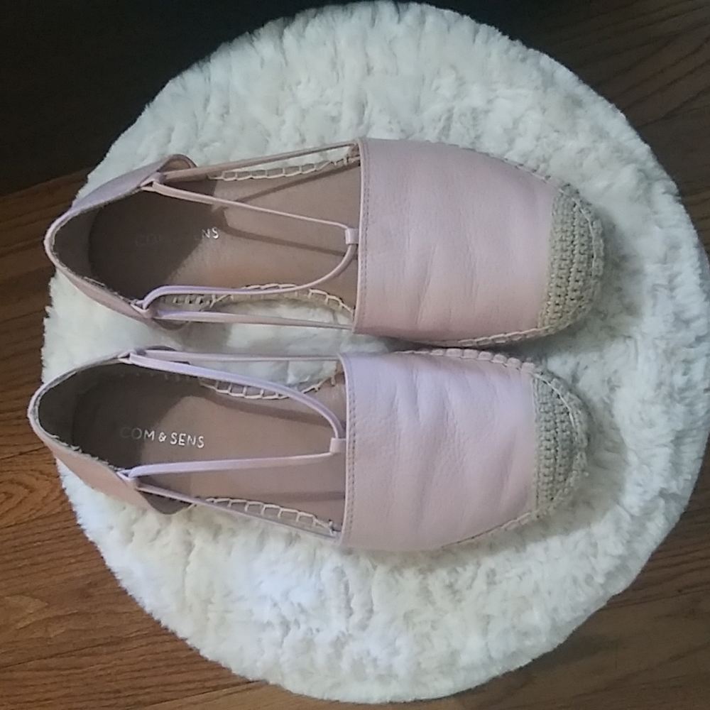 Com & Sens shoes.